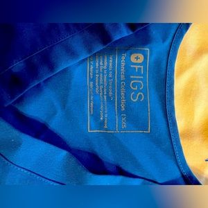 COPY - Set of scrubs, top and bottom